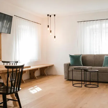 St. Vigilius Modern Historic Apartment